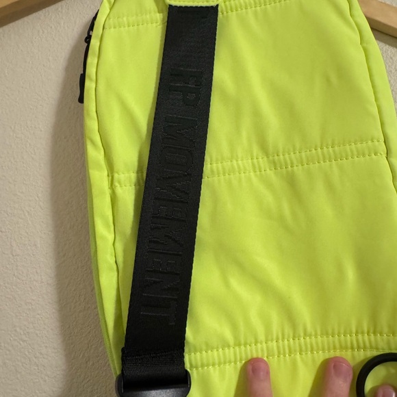 5/$55 !! 🔥 FP movement Vibrant Lime crossbody bag - Picture 3 of 3